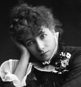 Sarah_Bernhardt_by_Paul_Nadar