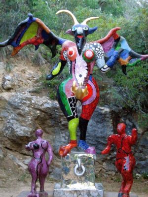 tarot card devil in garden Niki de Saint Phalle